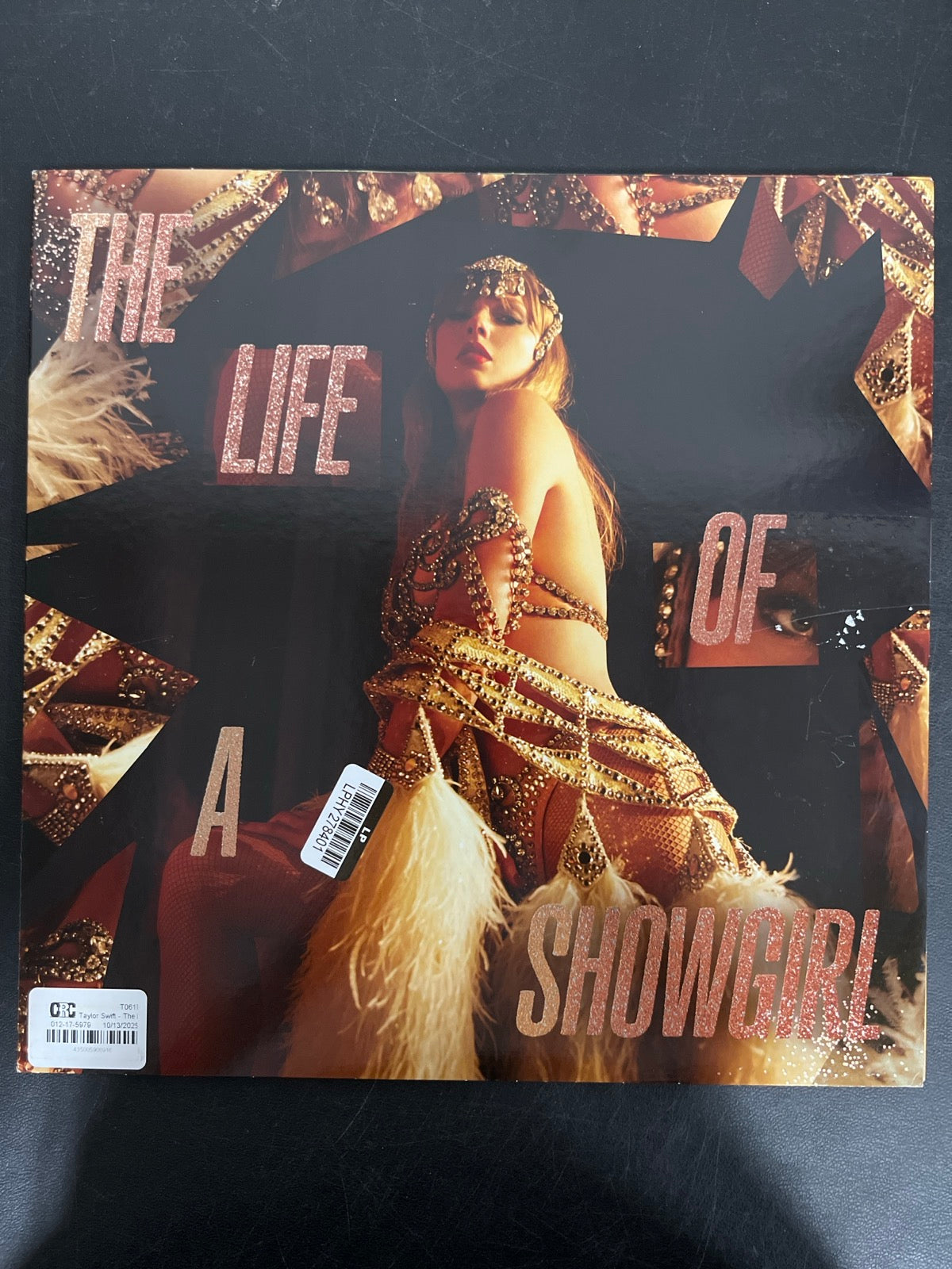 FRONT - Taylor Swift - The Life of a ... LE 180gm Pink Yellow Vinyl USED NOT TESTED