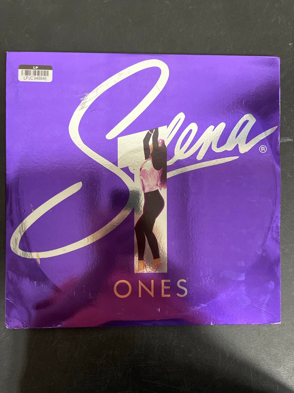 FRONT - Selena - Ones Greatest Hits LE Picture Disc Vinyl USED NOT TESTED
