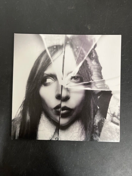 FRONT - Lady Gaga - MAYHEM LE Yellow Etched Vinyl USED NOT TESTED