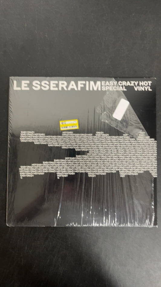 FRONT - Le Sserafim - Easy-Crazy-Hot LE Translucent Vinyl USED NOT TESTED