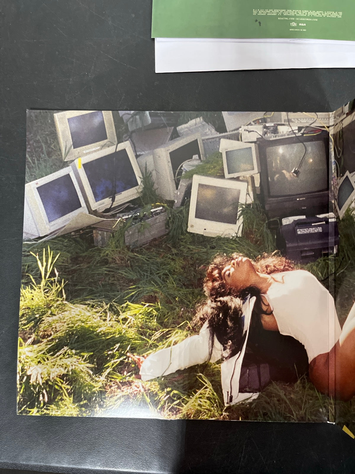 MISC_1 - SZA - Ctrl LE Translucent Green Vinyl USED NOT TESTED