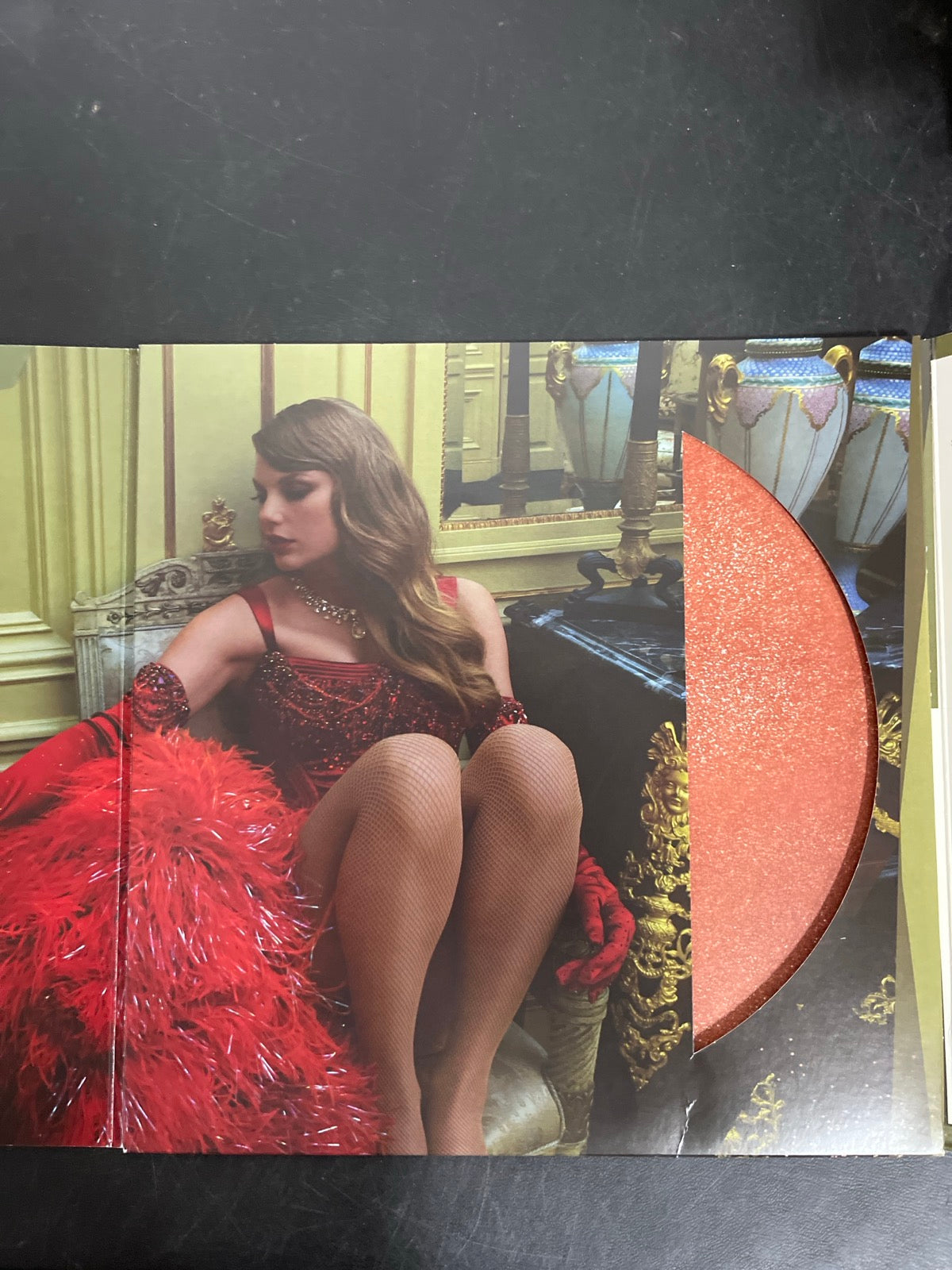 MISC_2 - Taylor Swift - The Life of a ... LE Pink Yellow Vinyl USED NOT TESTED