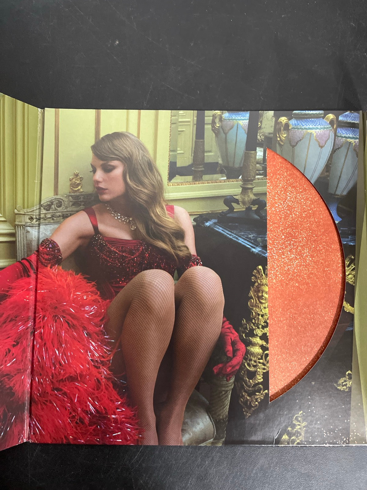 MISC_2 - Taylor Swift - The Life of a ... LE 180gm Pink Yellow Vinyl USED NOT TESTED