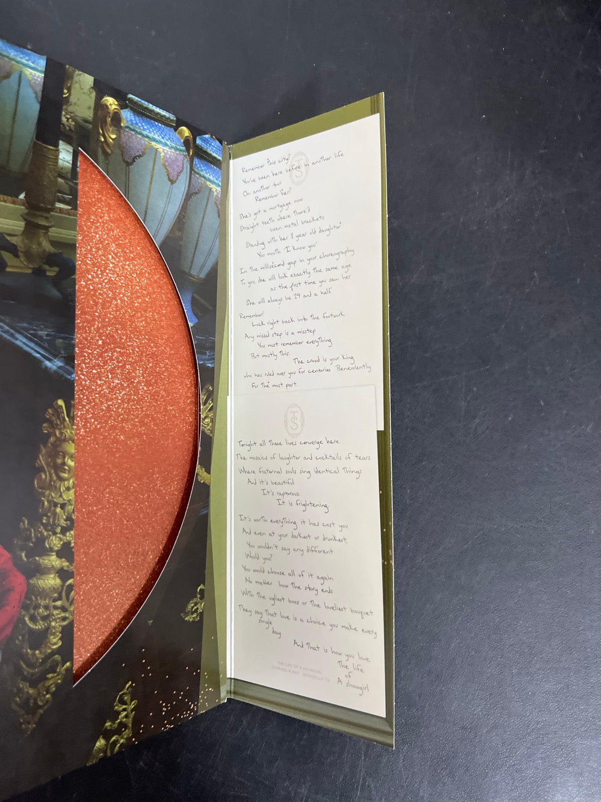 MISC_3 - Taylor Swift - The Life of a ... LE 180gm Pink Yellow Vinyl USED NOT TESTED