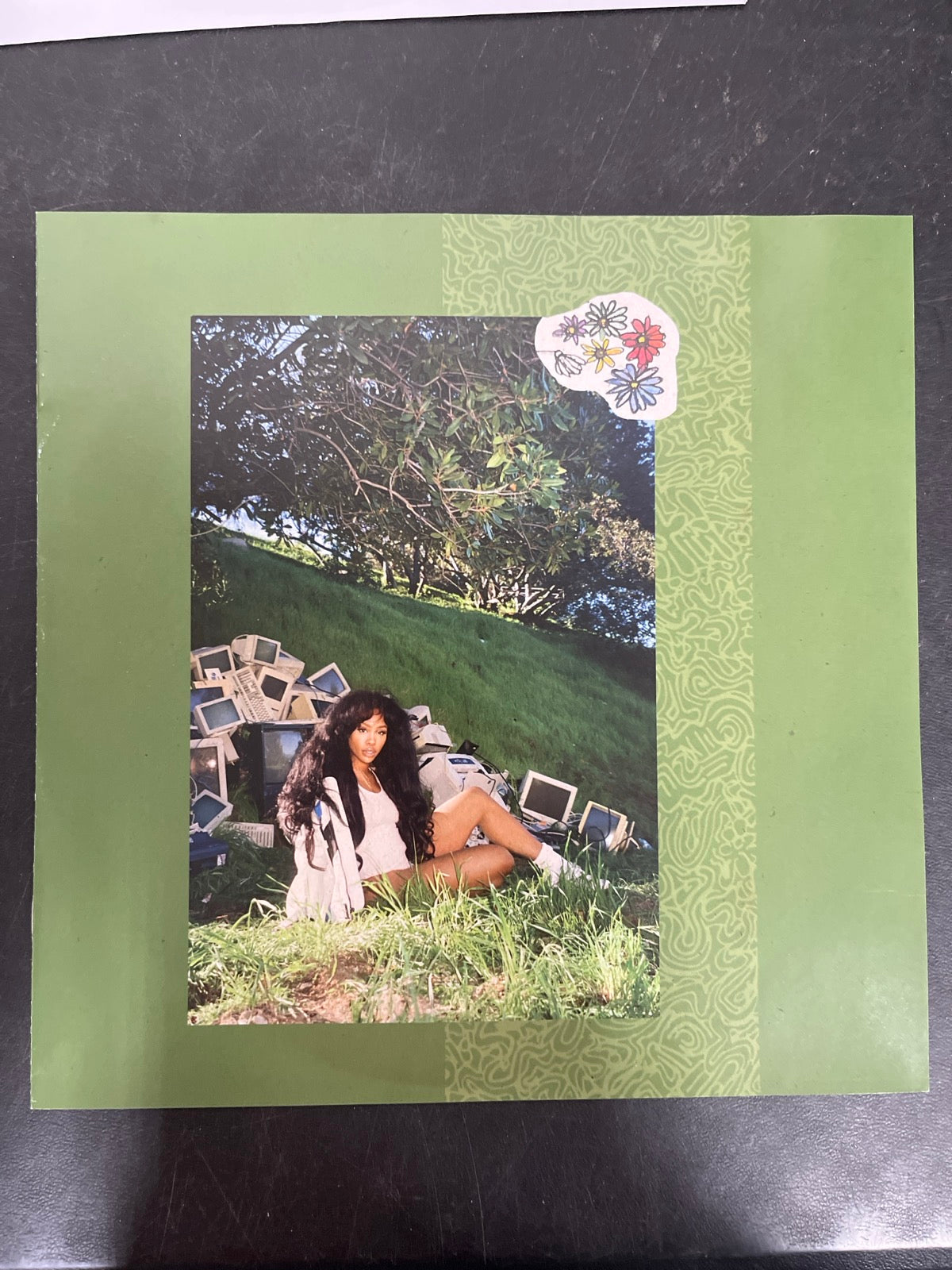 MISC_3 - SZA - Ctrl LE Translucent Green Vinyl USED NOT TESTED