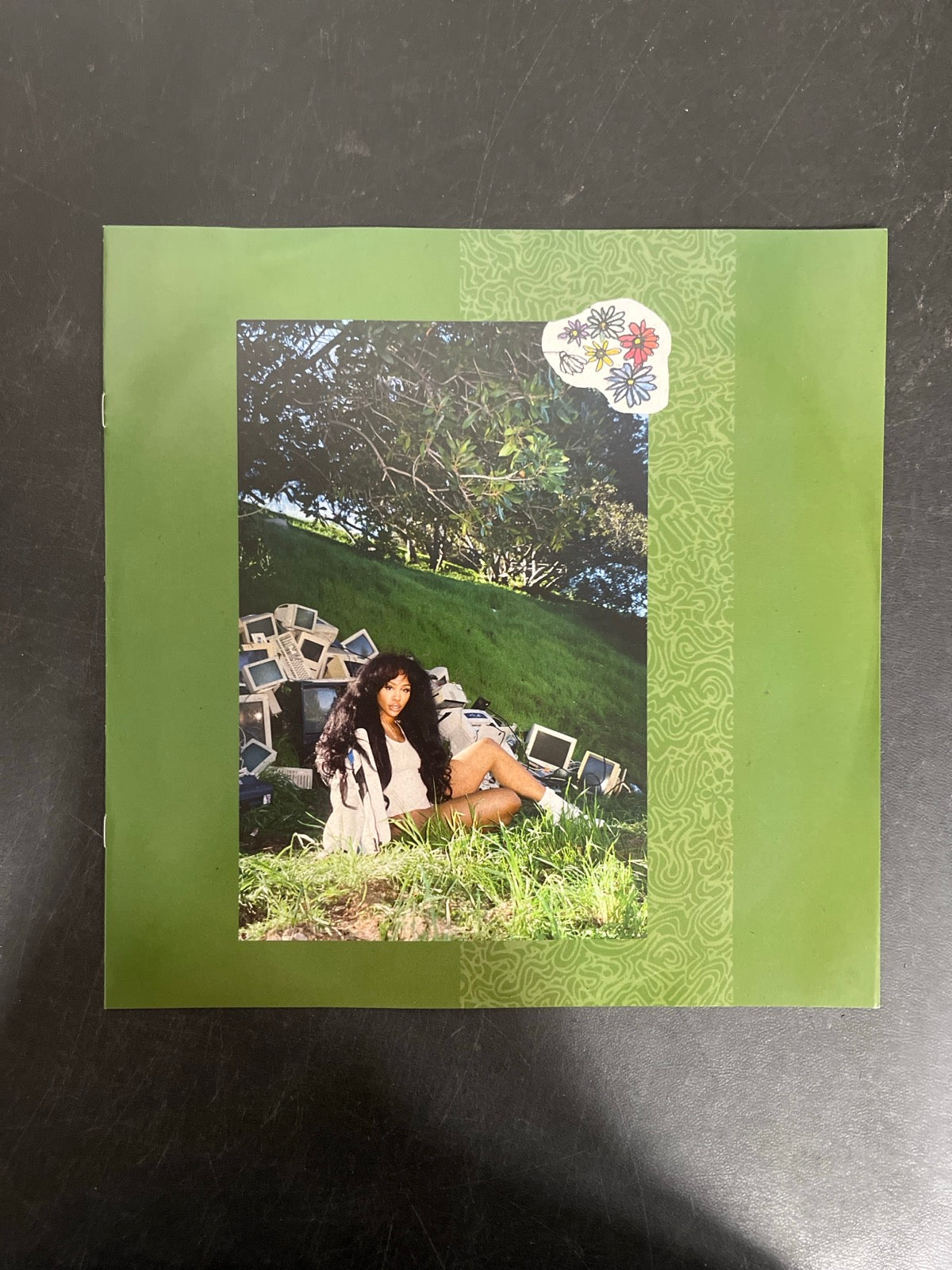 MISC_3 - SZA - Ctrl LE Translucent Green Vinyl USED NOT TESTED