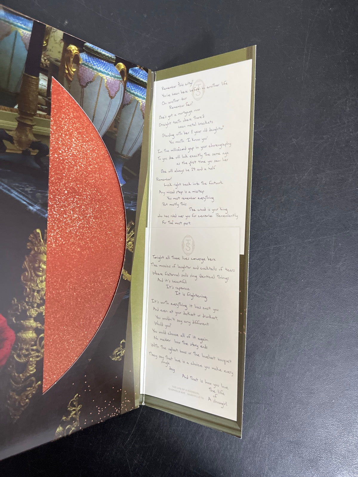 MISC_3 - Taylor Swift - The Life of a ... LE 180gm Pink Yellow Vinyl USED NOT TESTED