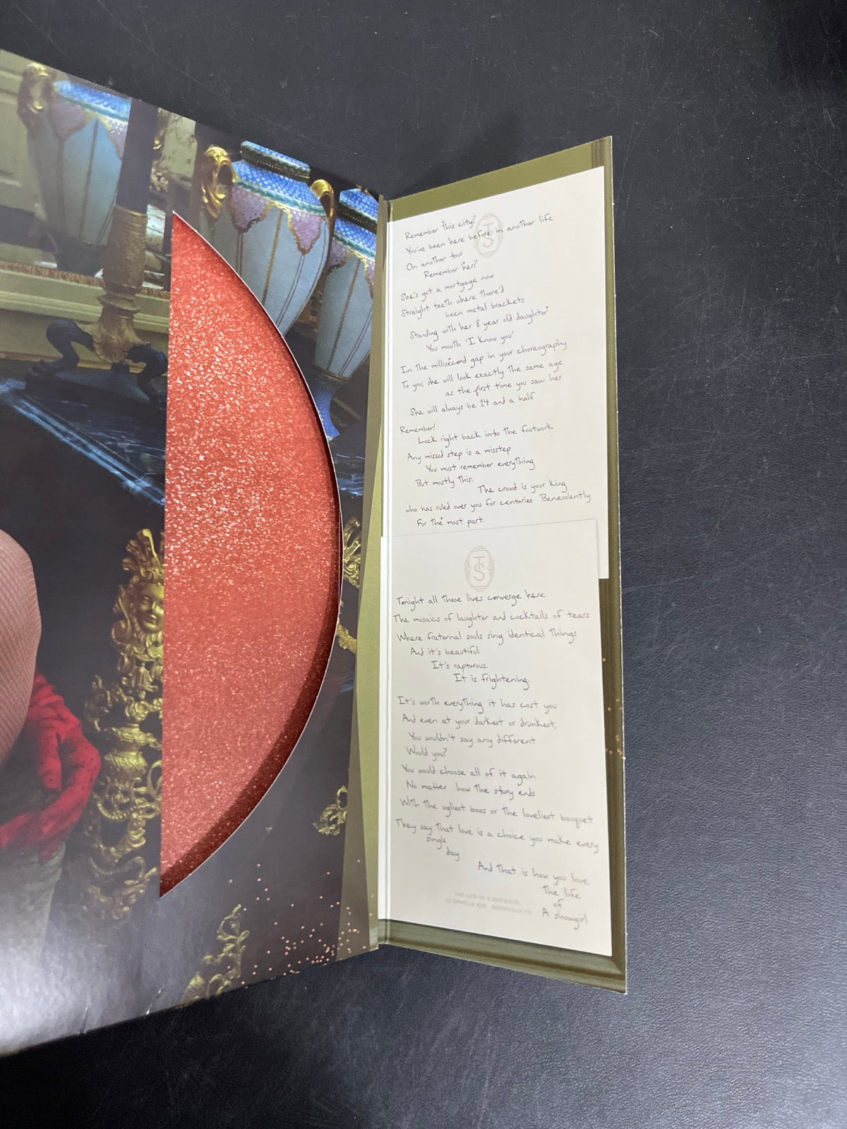 MISC_3 - Taylor Swift - The Life of a ... LE 180gm Pink Yellow Vinyl USED NOT TESTED