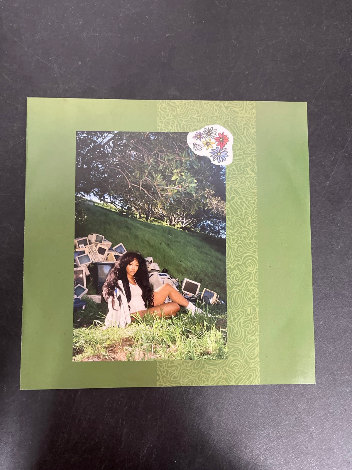 MISC_3 - SZA - Ctrl LE Translucent Green Vinyl USED NOT TESTED