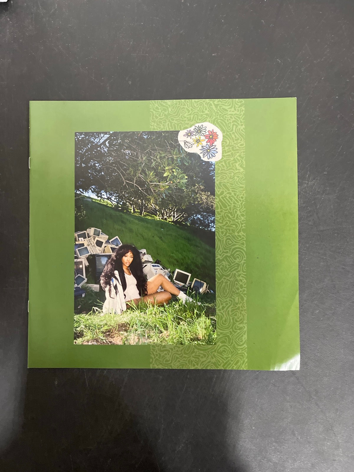 MISC_3 - SZA - Ctrl LE Translucent Green Vinyl USED NOT TESTED