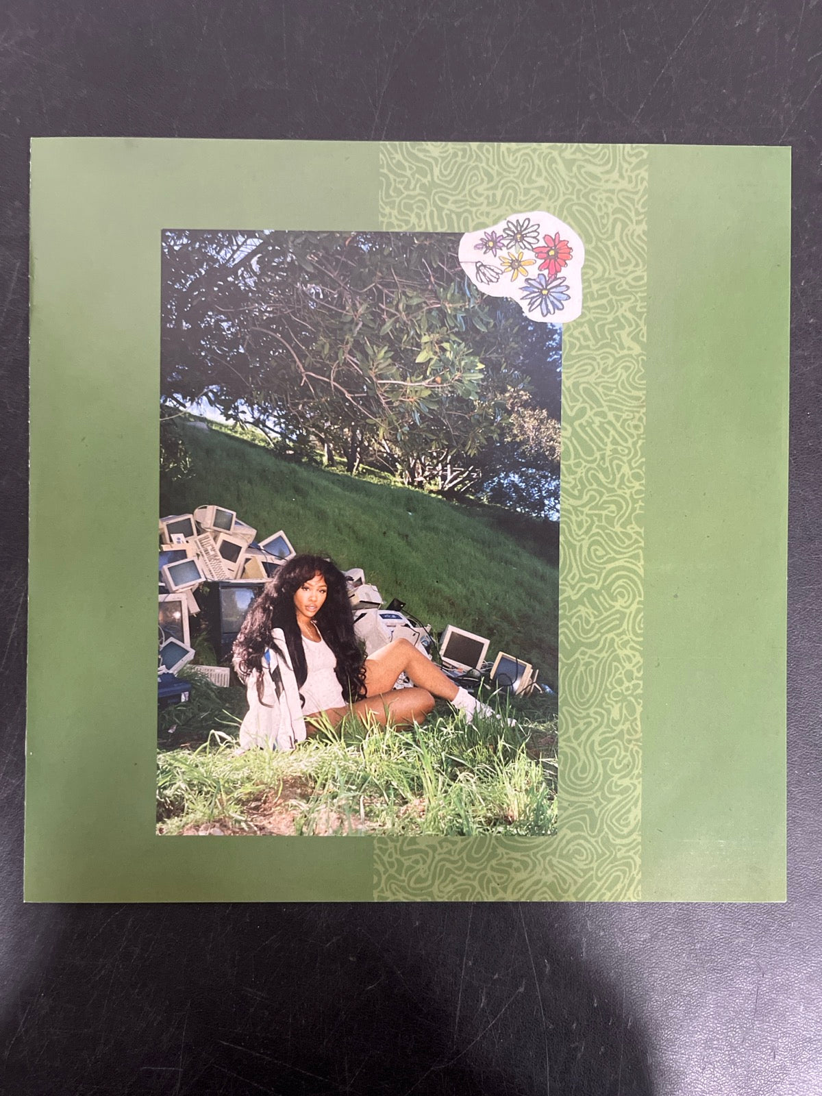 MISC_3 - SZA - Ctrl LE Translucent Green Vinyl USED NOT TESTED