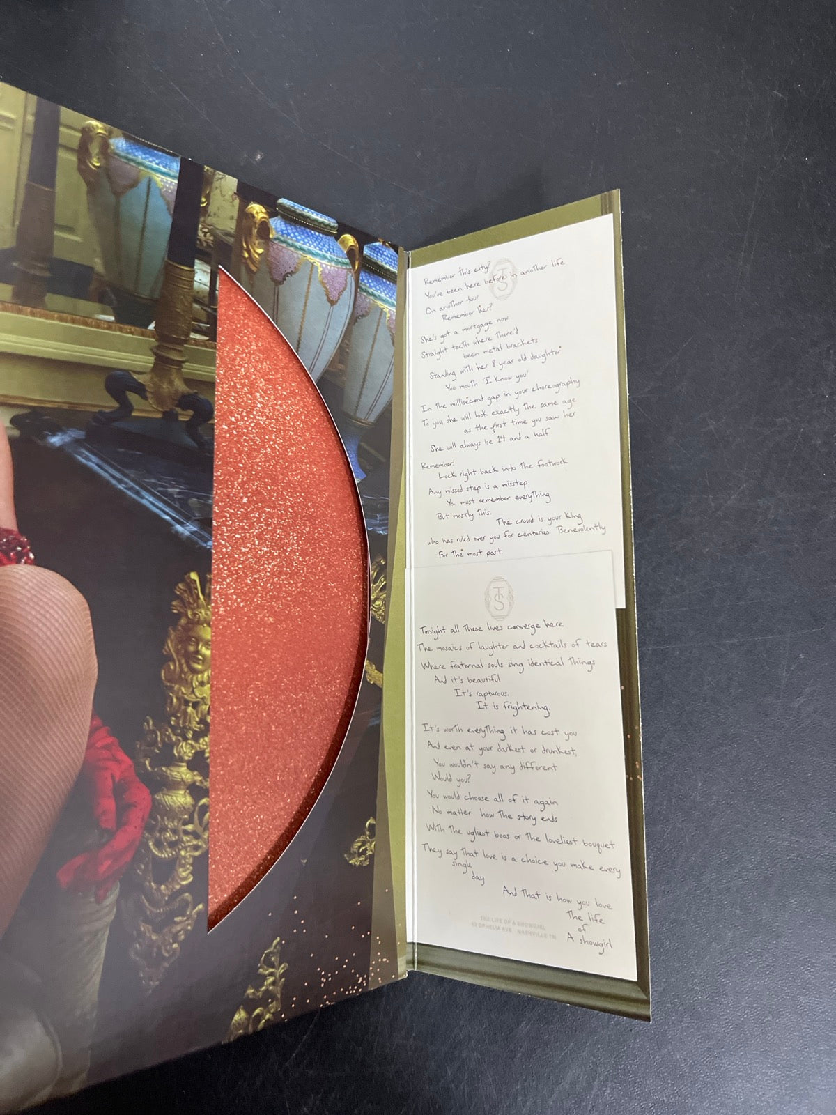 MISC_3 - Taylor Swift - The Life of a ... LE 180gm Pink Yellow Vinyl USED NOT TESTED