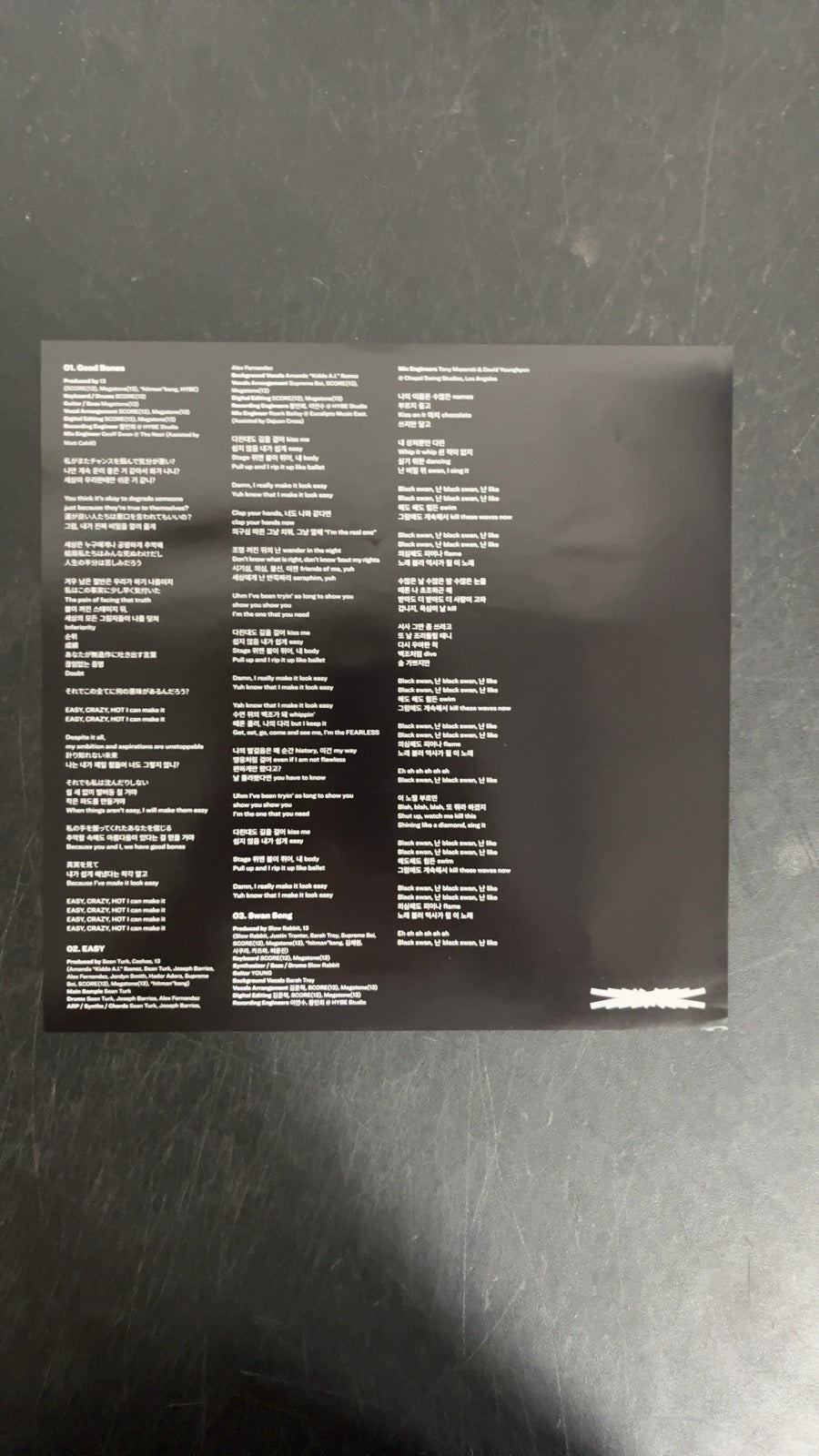 MISC_6 - Le Sserafim - Easy-Crazy-Hot LE Translucent Vinyl USED NOT TESTED