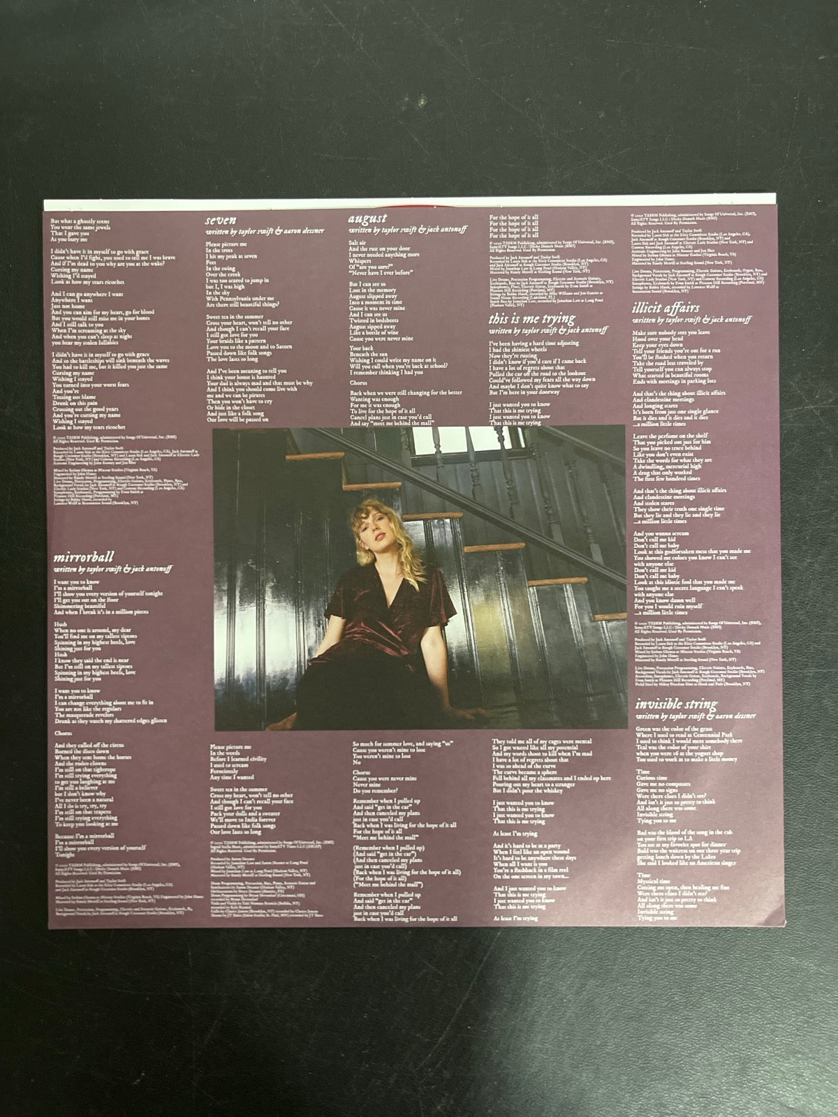SLEEVE_1B - Taylor Swift - Folklore LE Red Etched Vinyl USED NOT TESTED