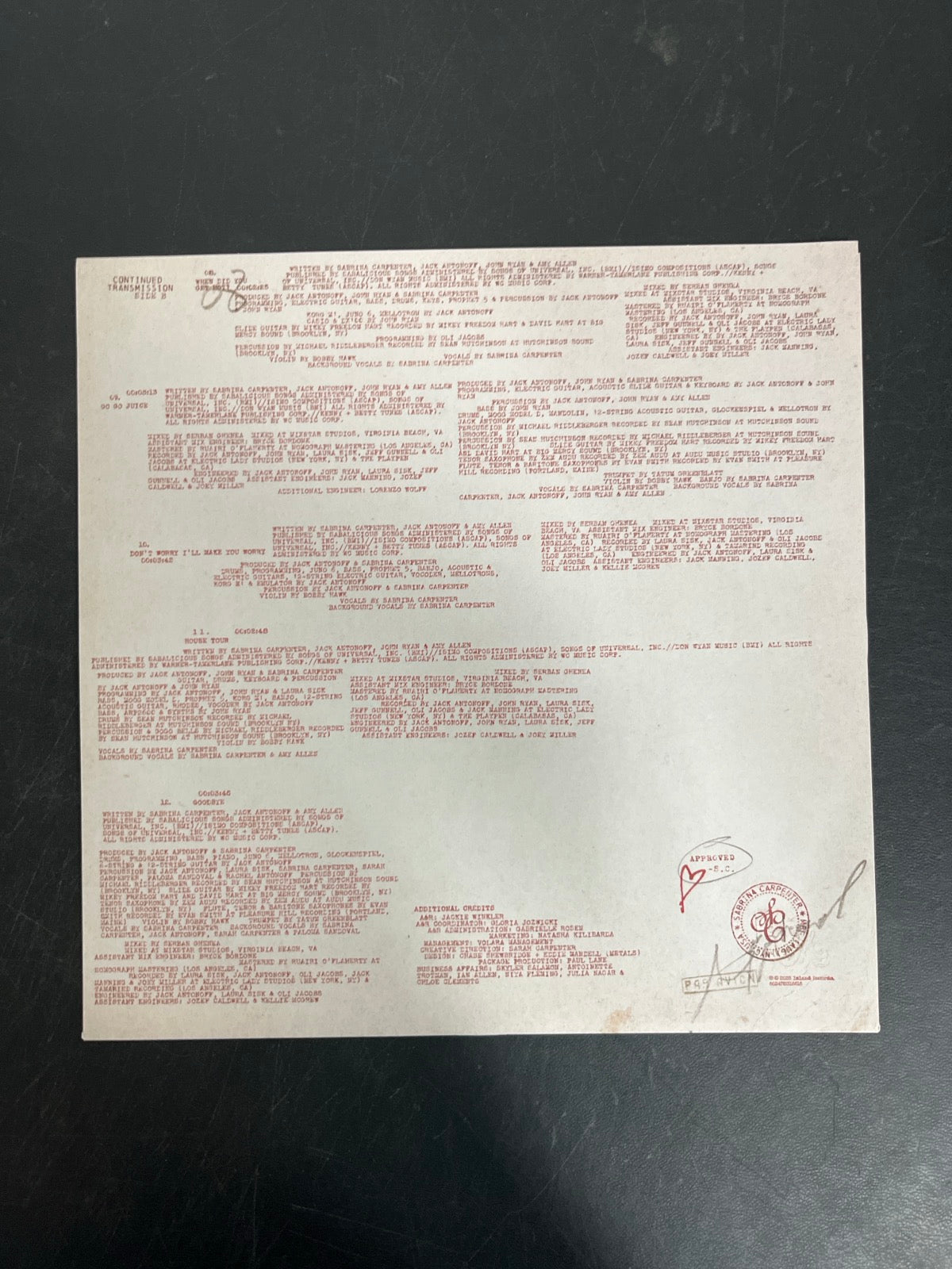 SLEEVE_1B - Sabrina Carpenter - Man's Best Friend LE White Vinyl USED NOT TESTED