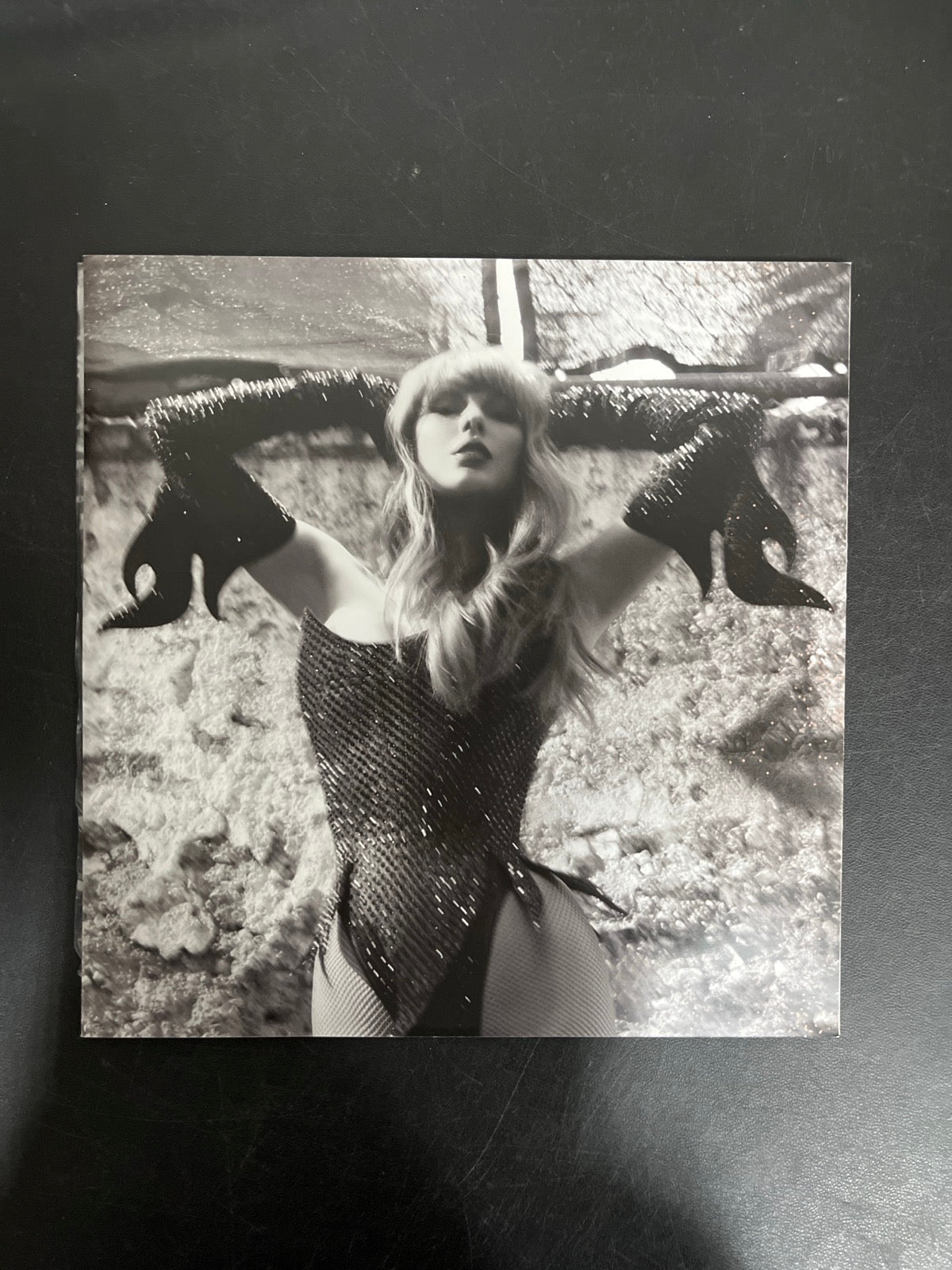 SLEEVE_1B - Taylor Swift - The Life of a ... LE 180gm Pink Yellow Vinyl USED NOT TESTED