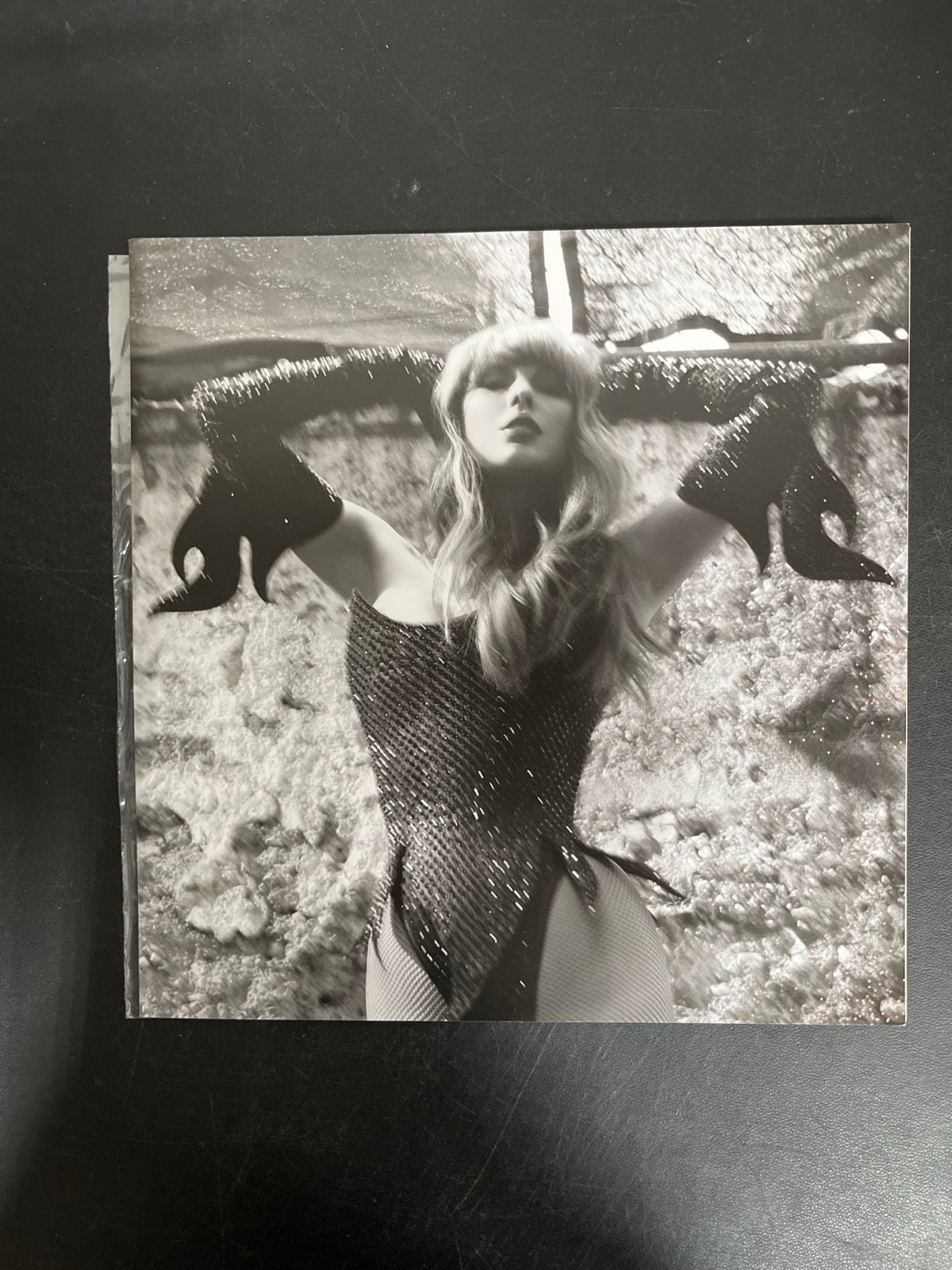 SLEEVE_1B - Taylor Swift - The Life of a ... LE 180gm Pink Yellow Vinyl USED NOT TESTED