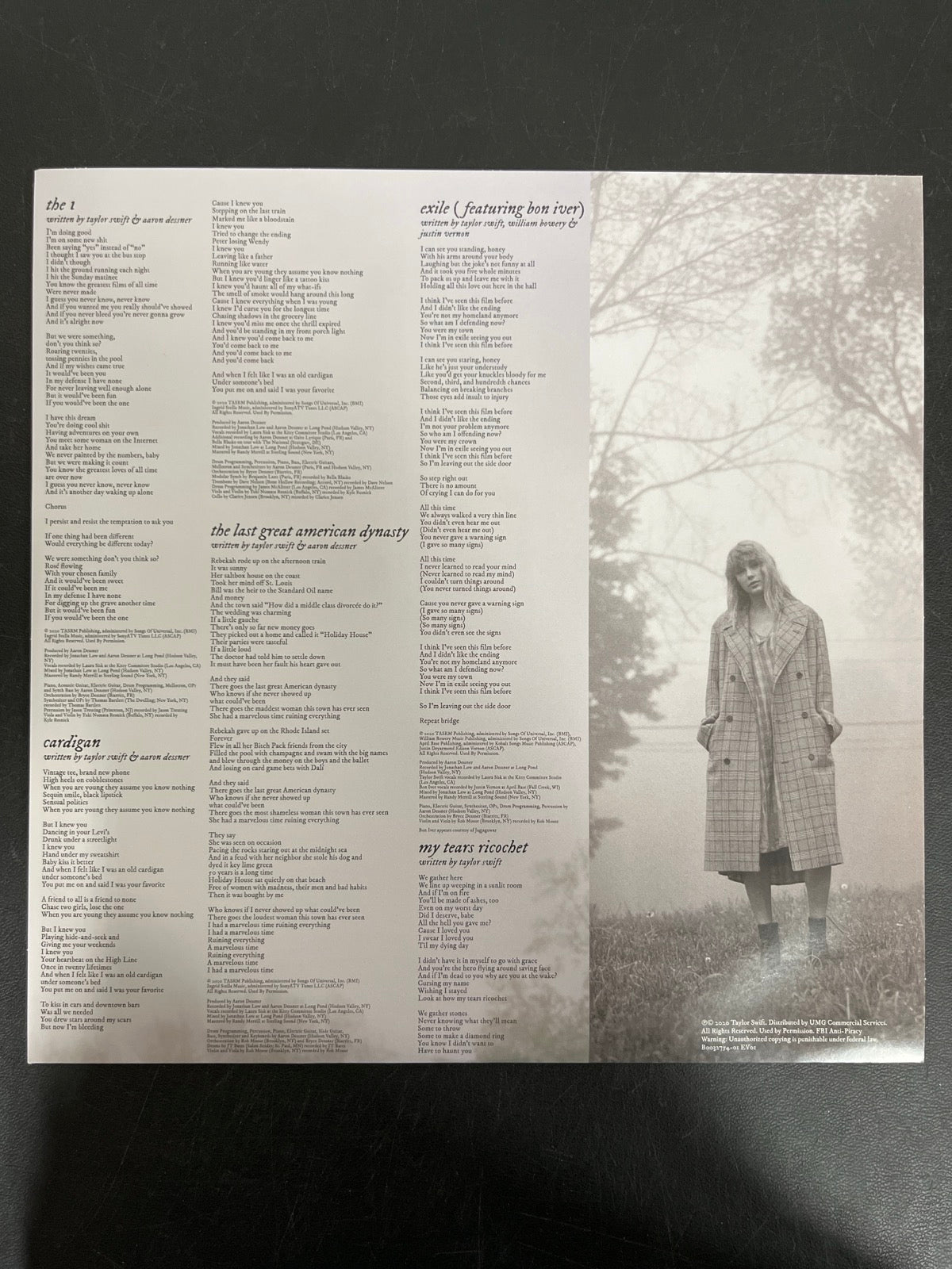 SLEEVE_1F - Taylor Swift - Folklore LE Red Etched Vinyl USED NOT TESTED