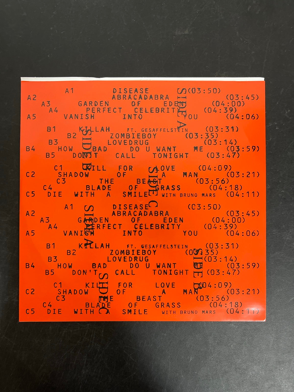 SLEEVE_1F - Lady Gaga - MAYHEM LE Yellow Etched Vinyl USED NOT TESTED