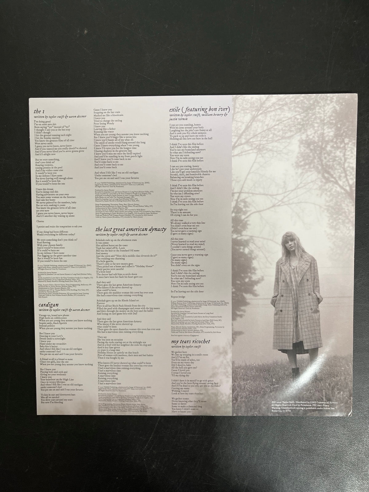 SLEEVE_1F - Taylor Swift - Folklore LE Red Etched Vinyl USED NOT TESTED