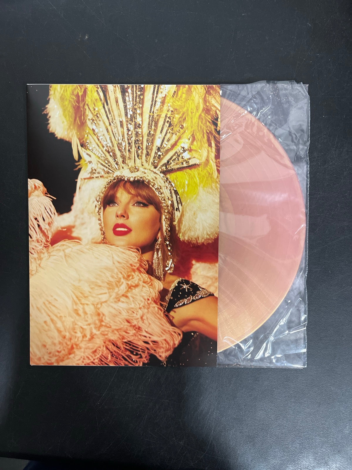 SLEEVE_1F - Taylor Swift - The Life of a ... LE Pink Yellow Vinyl USED NOT TESTED