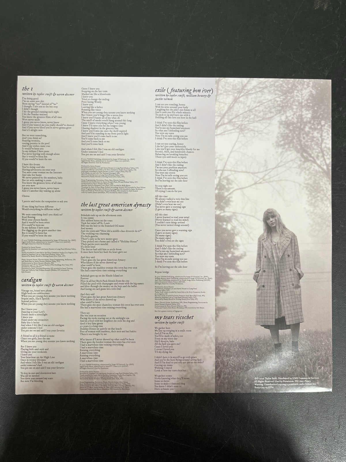 SLEEVE_1F - Taylor Swift - Folklore LE Red Etched Vinyl USED NOT TESTED