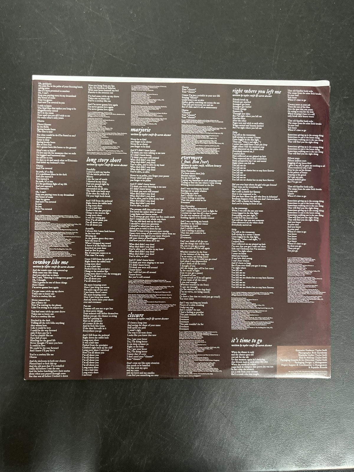 SLEEVE_2B - Taylor Swift - Evermore LE Translucent Red Etched Vinyl USED NOT TESTED