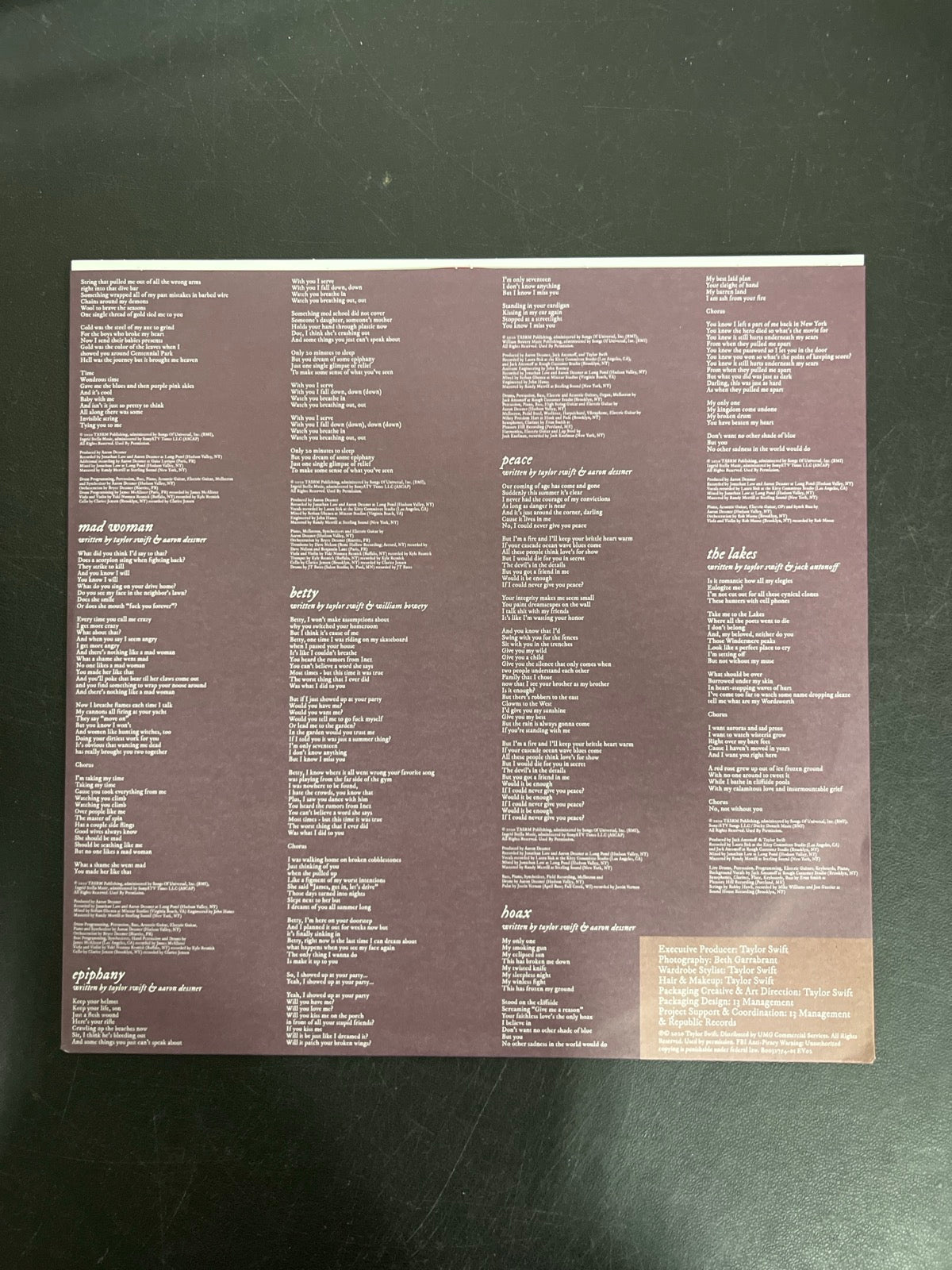 SLEEVE_2B - Taylor Swift - Folklore LE Red Etched Vinyl USED NOT TESTED