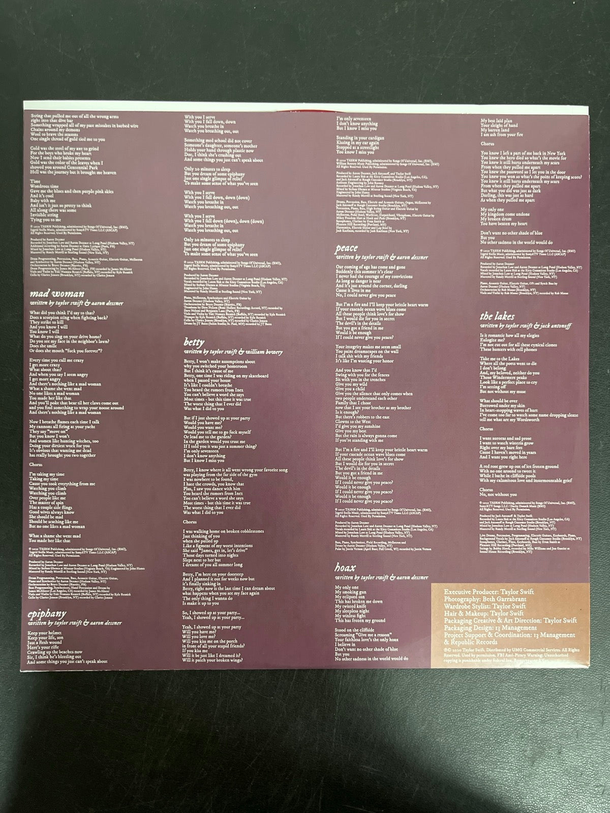 SLEEVE_2F - Taylor Swift - Folklore LE Red Etched Vinyl USED NOT TESTED