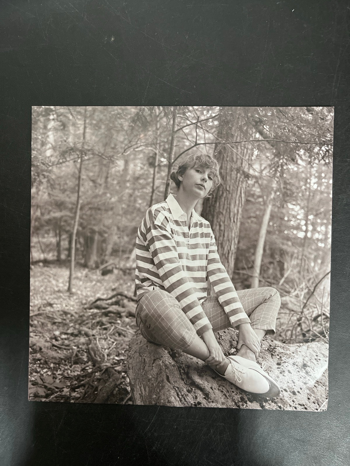 SLEEVE_2F - Taylor Swift - Folklore LE Red Etched Vinyl USED NOT TESTED