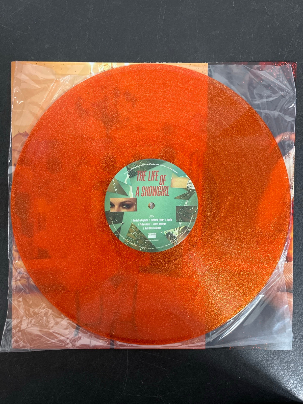 VINYL_1A - Taylor Swift - The Life Of A... LE Orange Glitter Vinyl USED NOT TESTED