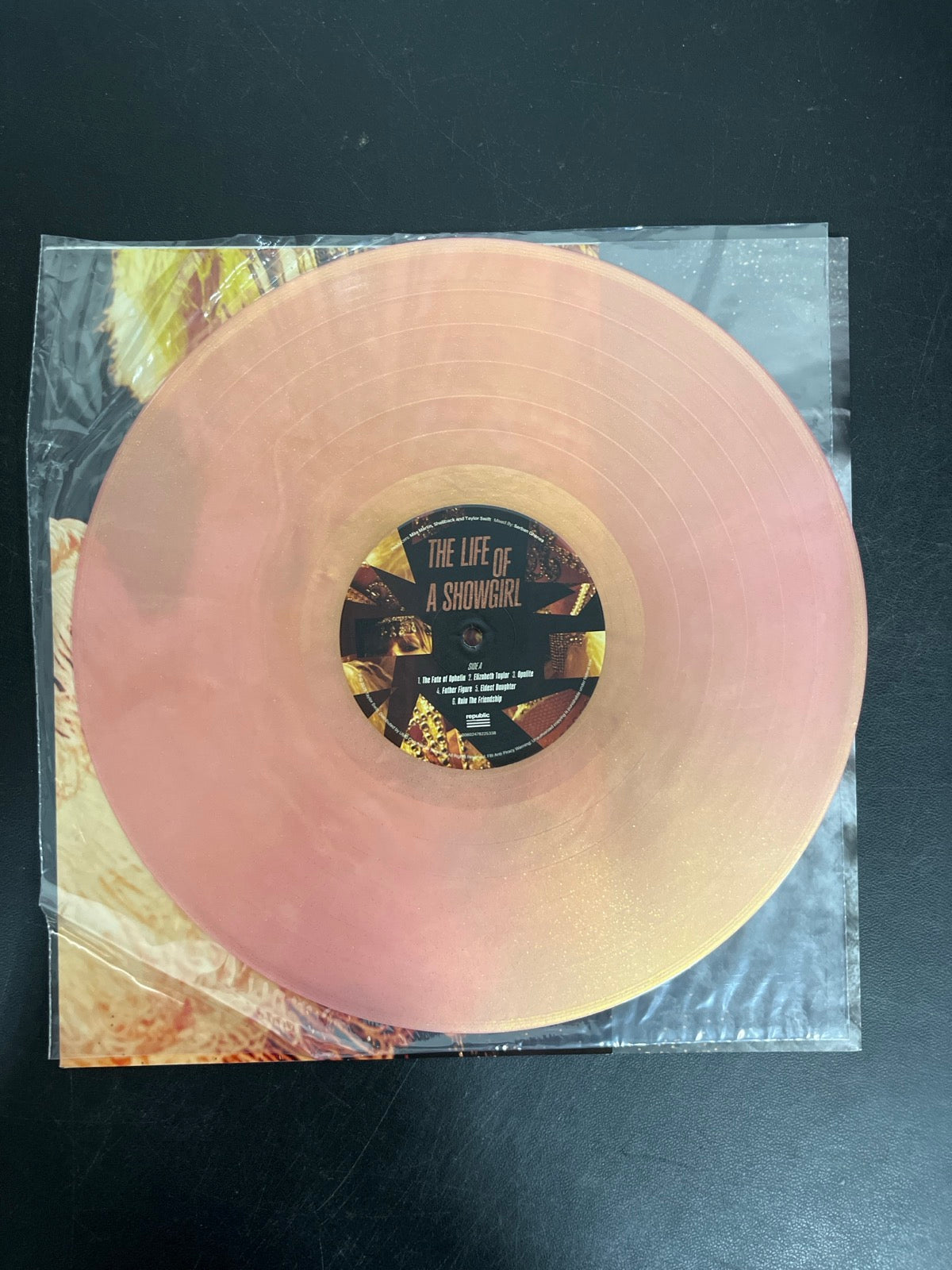 VINYL_1A - Taylor Swift - The Life of a ... LE 180gm Pink Yellow Vinyl USED NOT TESTED