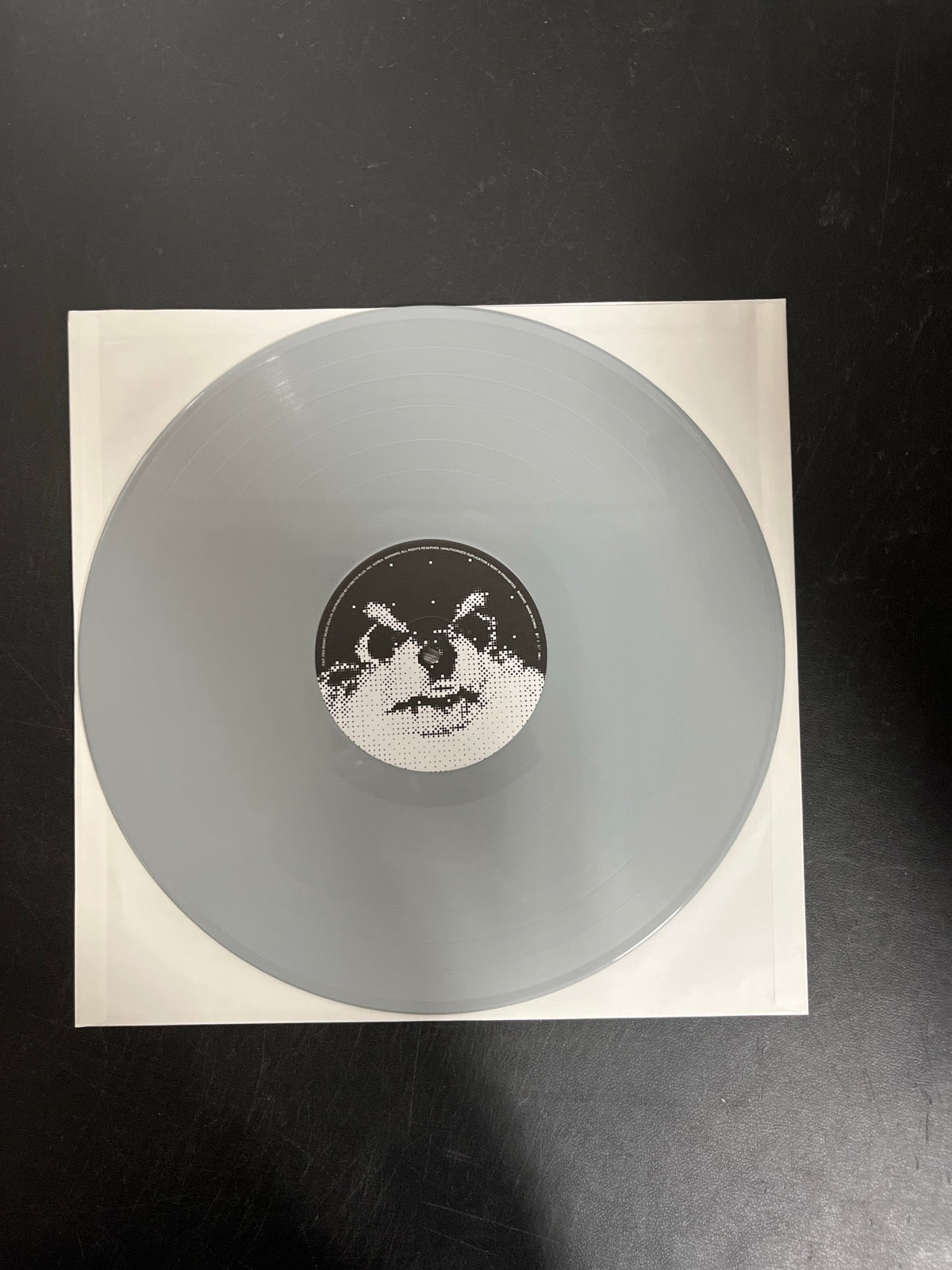 VINYL_1A - V (BTS) - Layover LE Gray Vinyl USED NOT TESTED