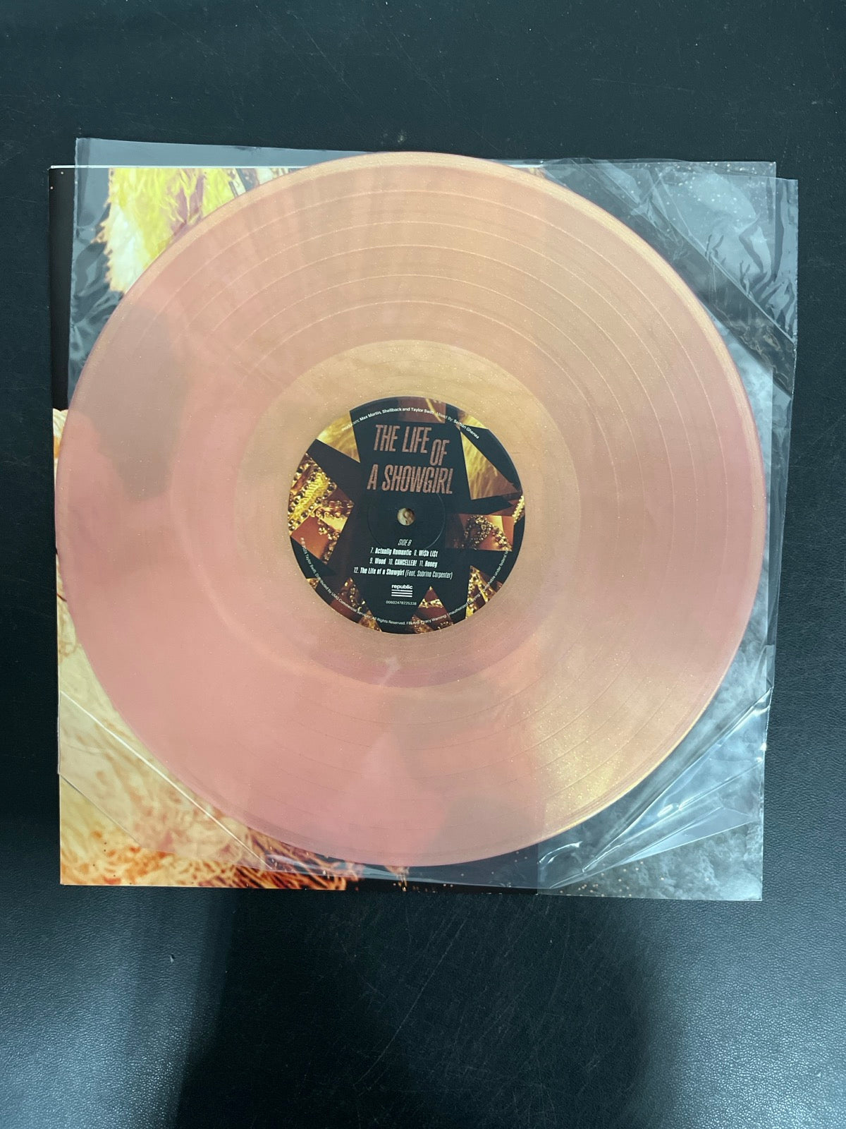 VINYL_1B - Taylor Swift - The Life of a ... LE Pink Yellow Vinyl USED NOT TESTED