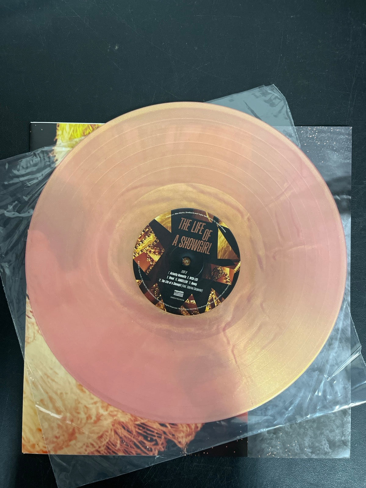 VINYL_1B - Taylor Swift - The Life of a ... LE Pink Yellow Vinyl USED NOT TESTED