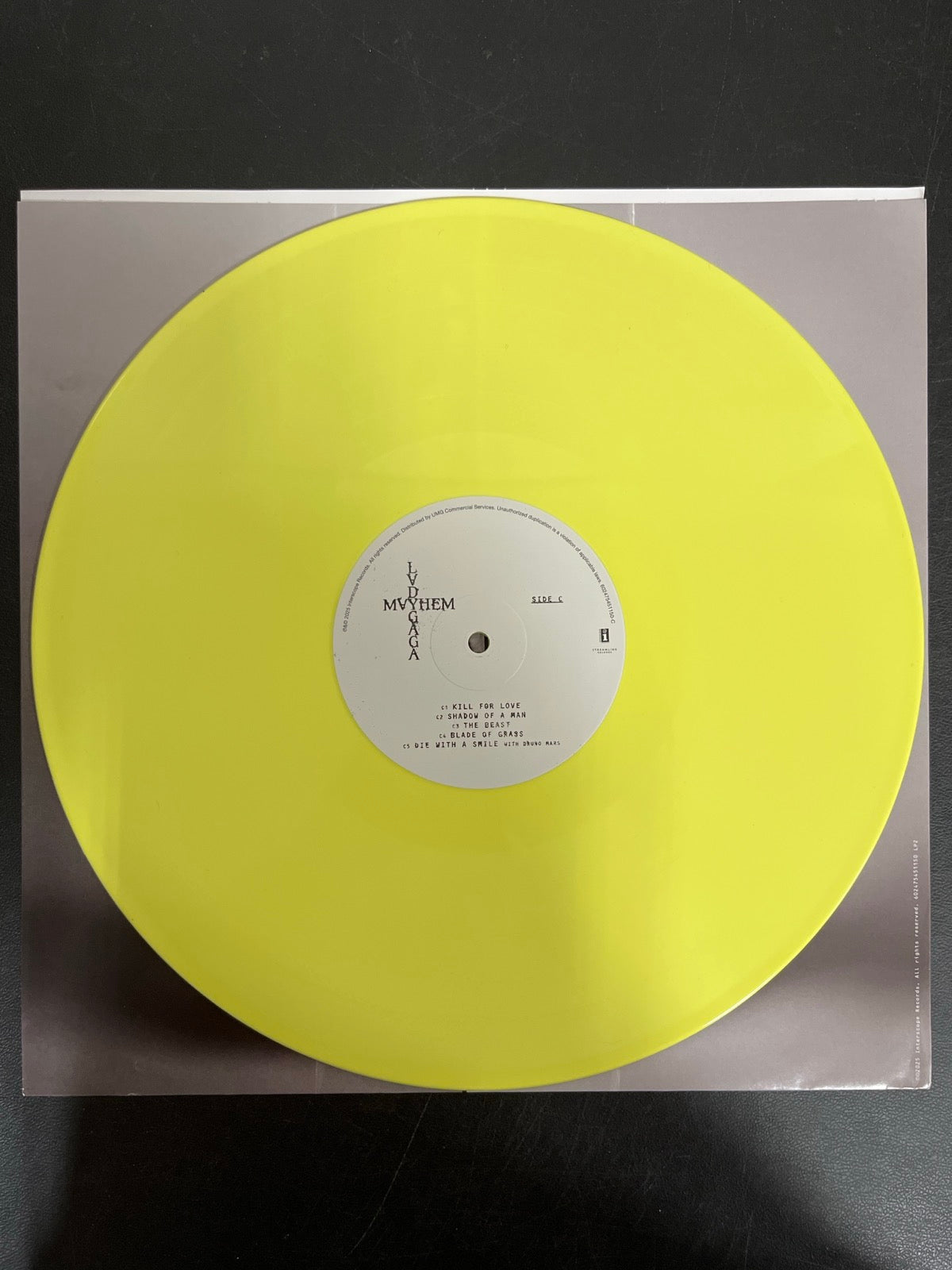 VINYL_2C - Lady Gaga - MAYHEM LE Yellow Etched Vinyl USED NOT TESTED