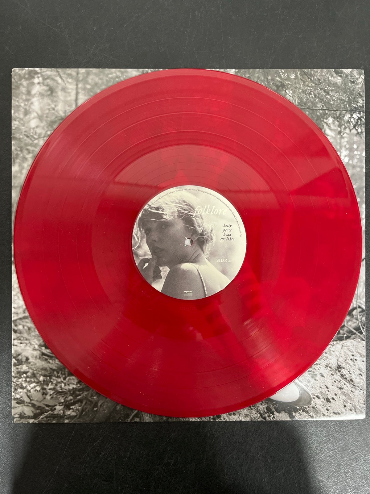 VINYL_2D - Taylor Swift - Folklore LE Red Etched Vinyl USED NOT TESTED
