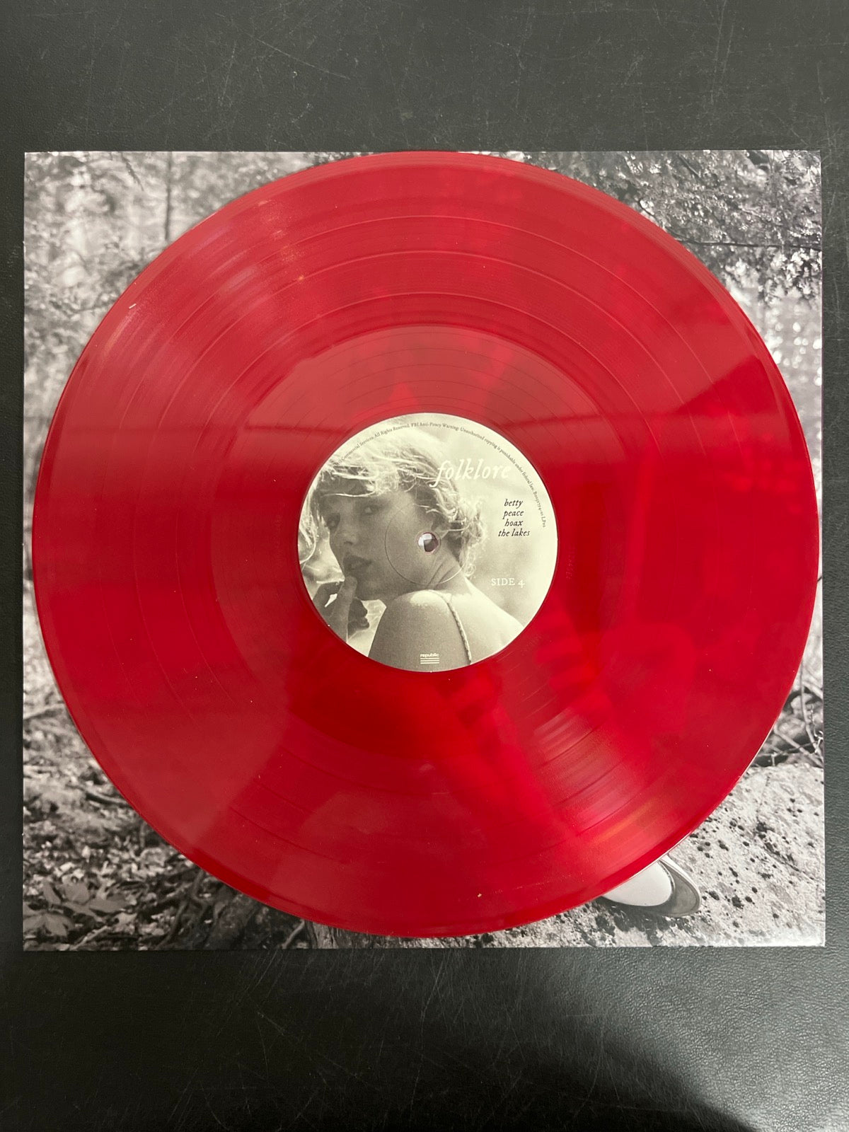 VINYL_2D - Taylor Swift - Folklore LE Red Etched Vinyl USED NOT TESTED