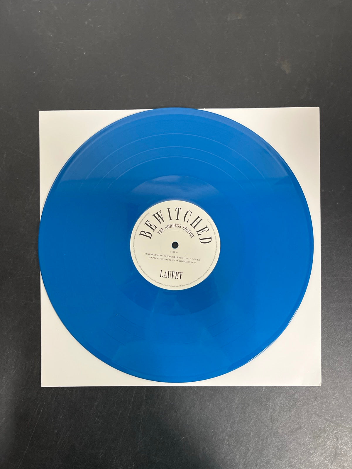 VINYL_2D - Laufey - Bewitched: The Goddess Edition LE Blue Vinyl USED NOT TESTED
