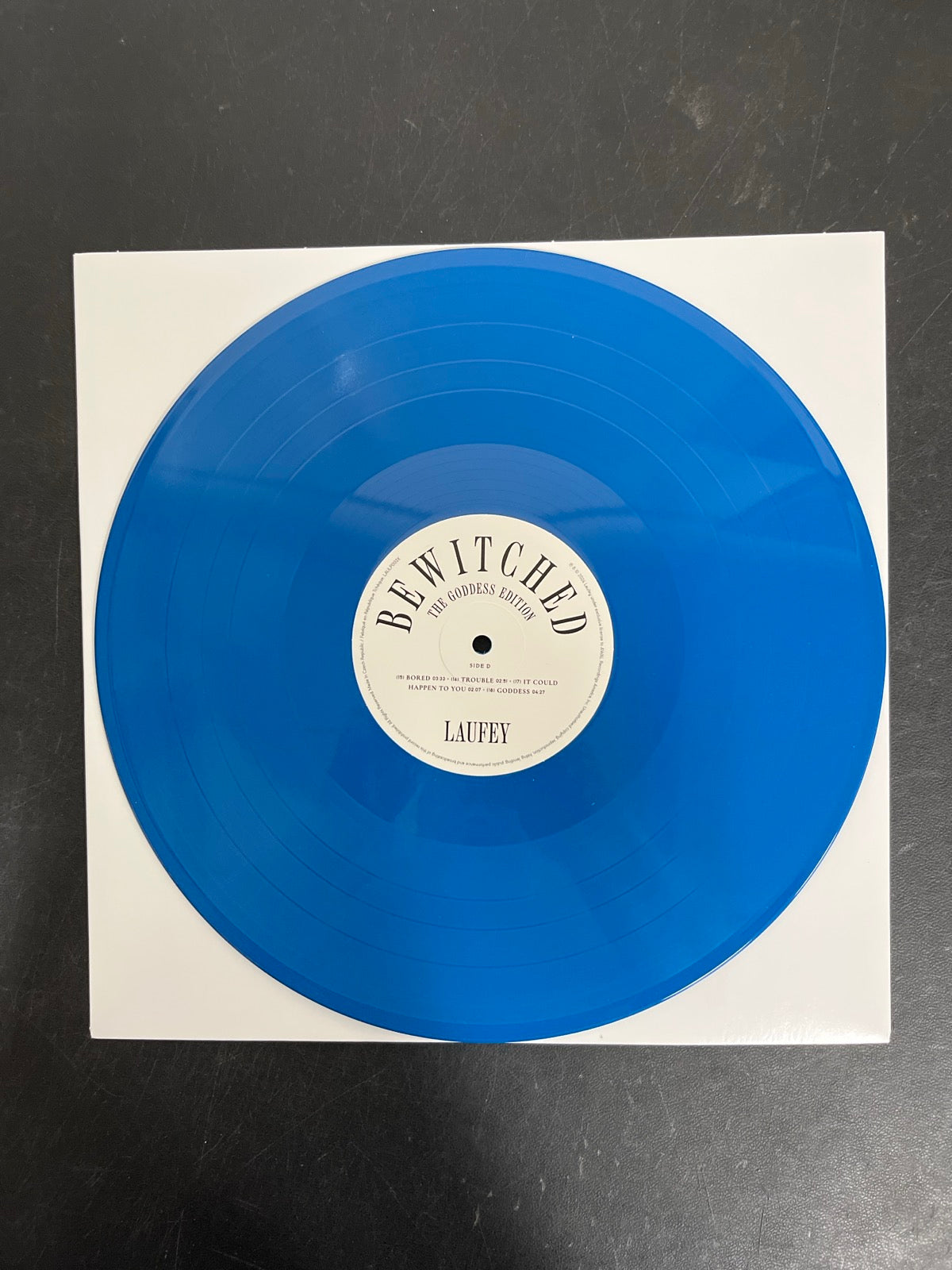 VINYL_2D - Laufey - Bewitched: The Goddess Edition LE Blue Vinyl USED NOT TESTED