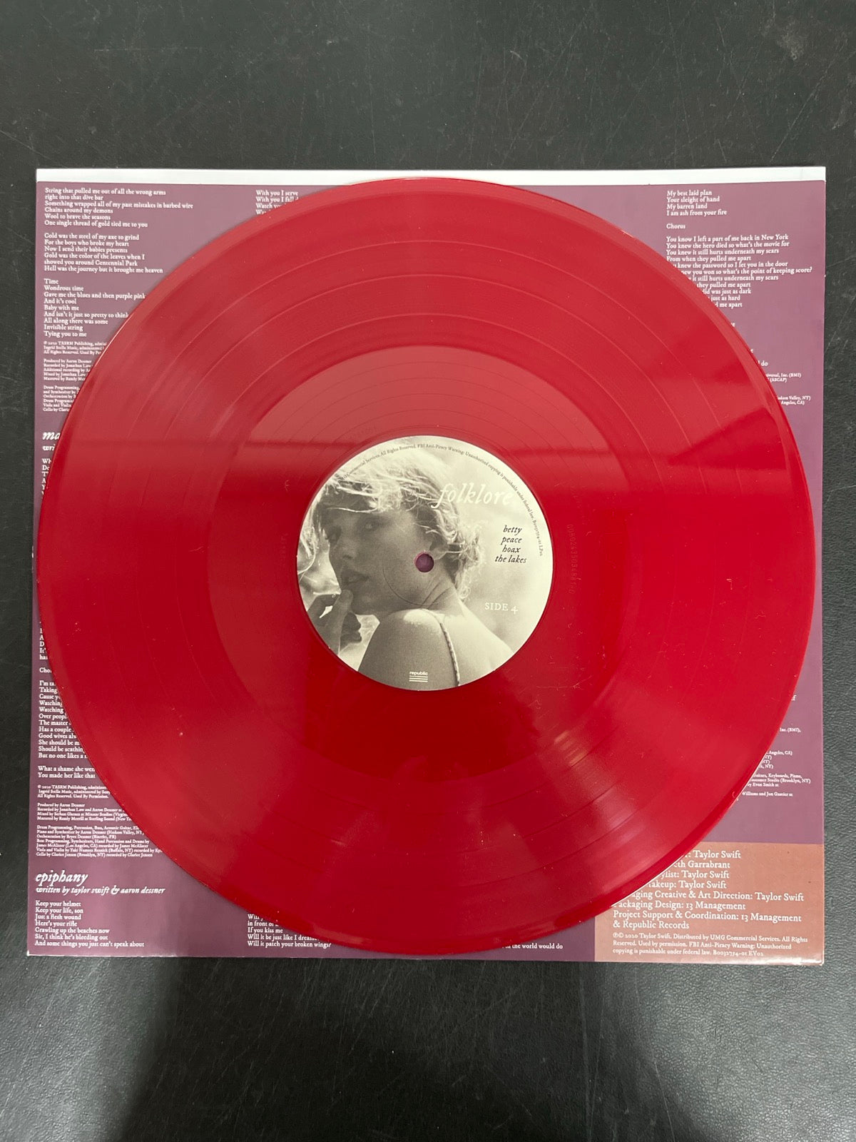 VINYL_2D - Taylor Swift - Folklore LE Red Etched Vinyl USED NOT TESTED
