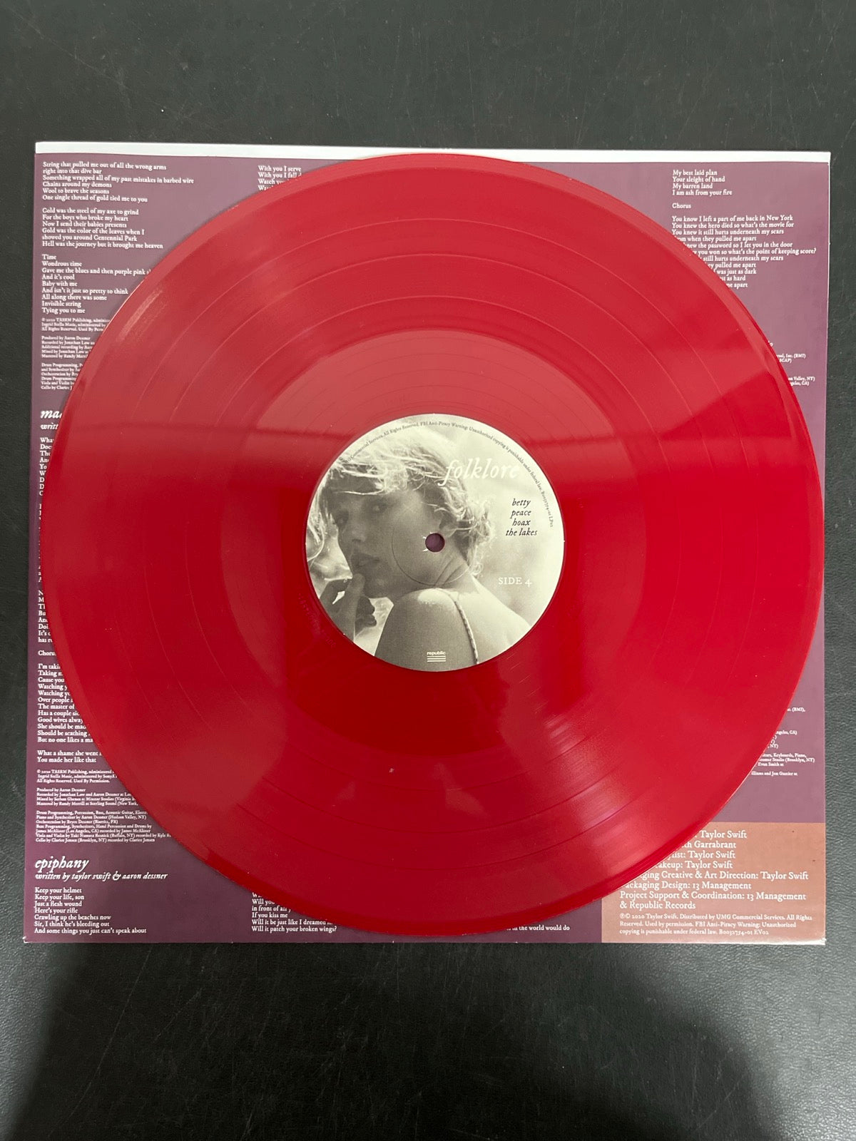 VINYL_2D - Taylor Swift - Folklore LE Red Etched Vinyl USED NOT TESTED