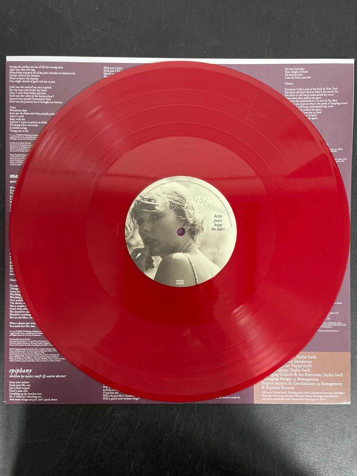 VINYL_2D - Taylor Swift - Folklore LE Red Etched Vinyl USED NOT TESTED