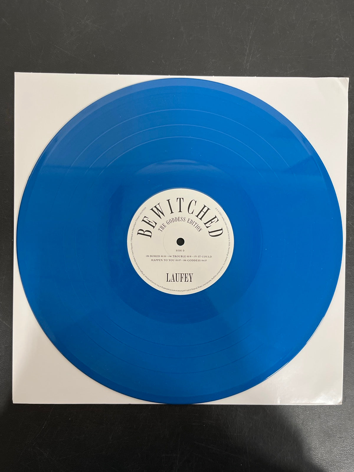 VINYL_2D - Laufey - Bewitched: The Goddess Edition LE Blue Vinyl USED NOT TESTED